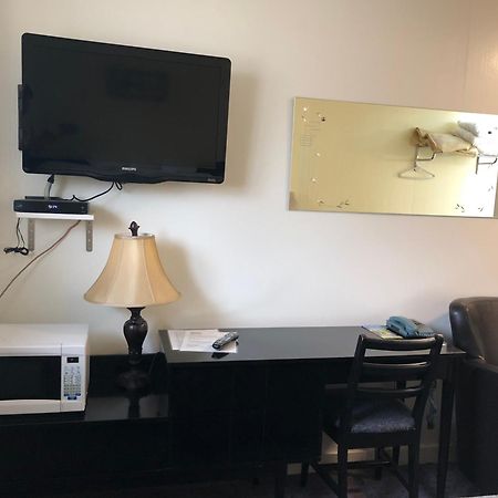 Creston Valley Motel Экстерьер фото
