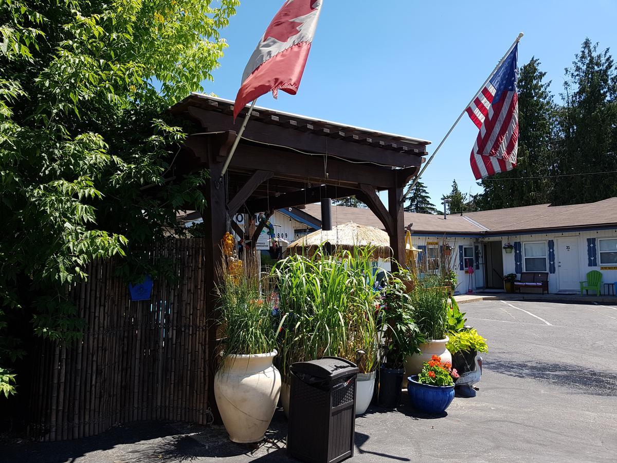 Creston Valley Motel Экстерьер фото